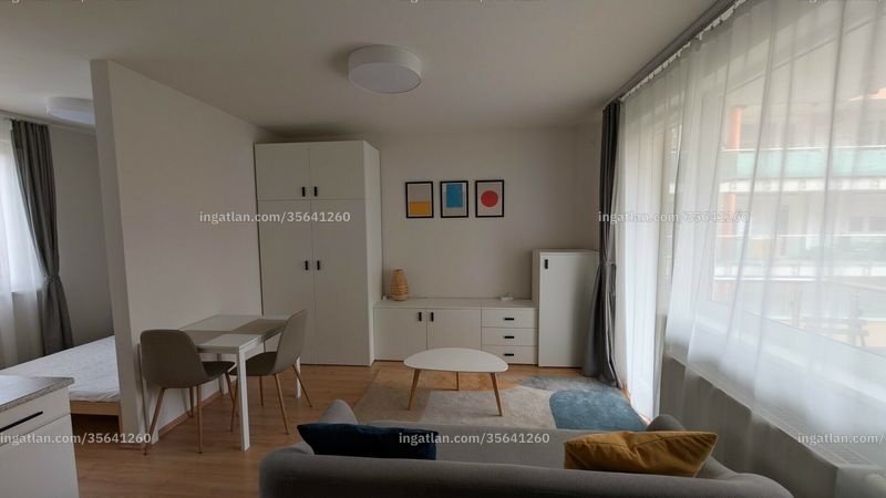 Listing photo