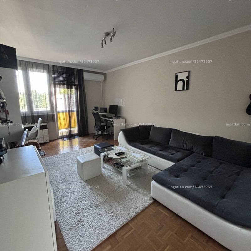 Listing photo