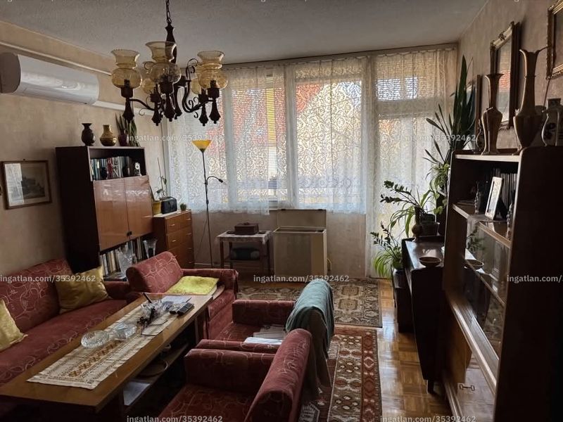 Listing photo