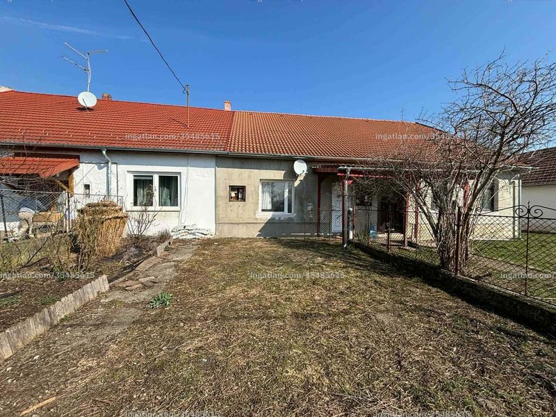 Listing photo