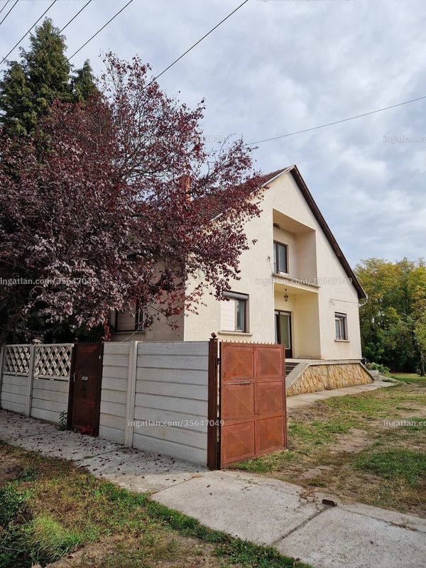 Listing photo
