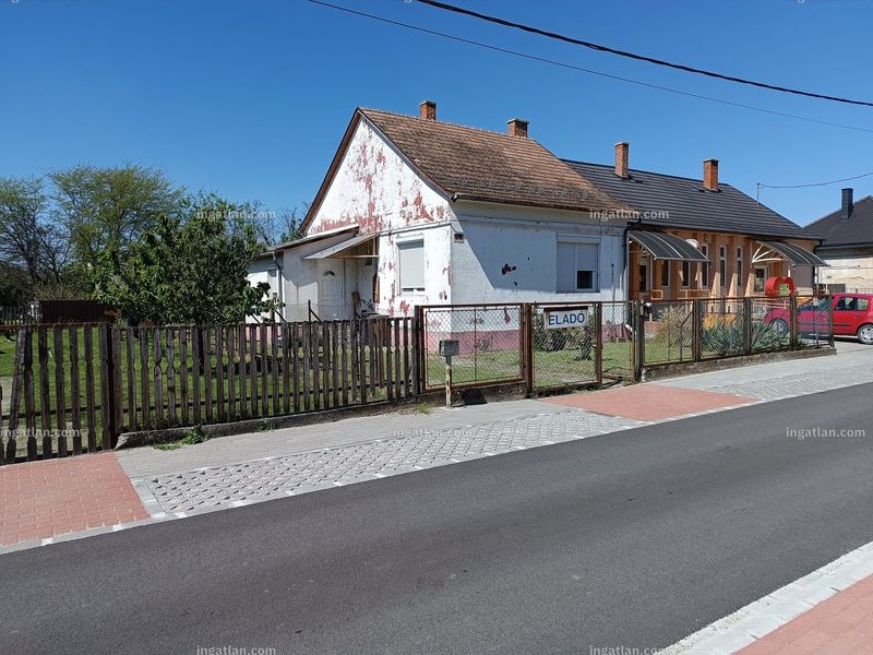 Listing photo