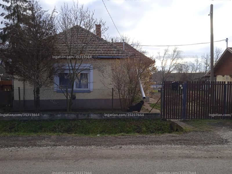 Listing photo