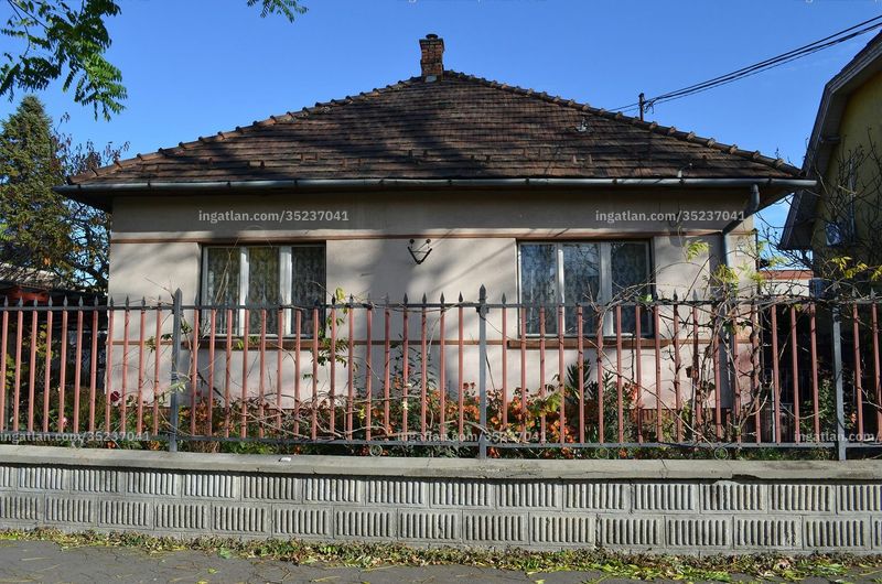 az épület kívülről