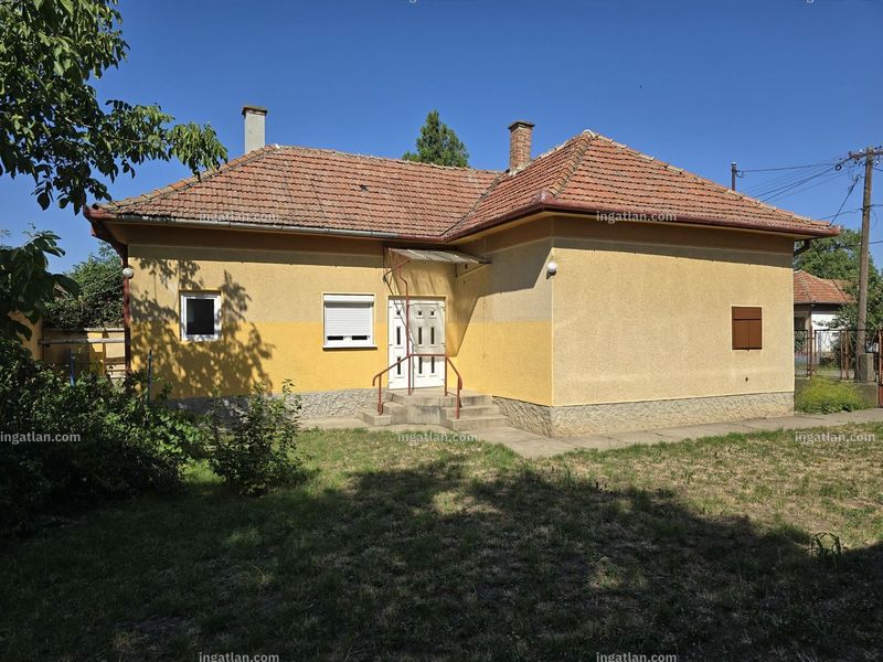 Listing photo