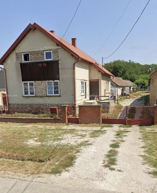 az épület kívülről