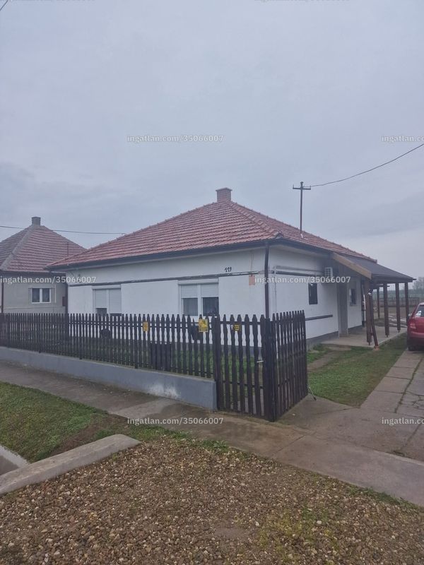 Hirdetés fotója