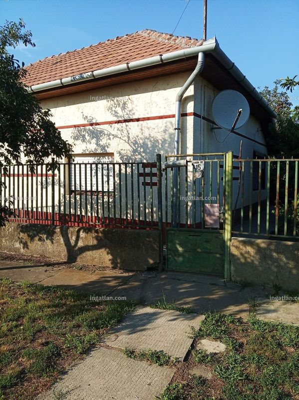 Listing photo