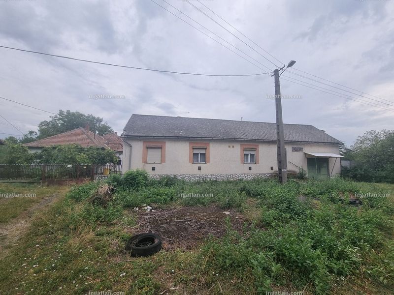 Listing photo