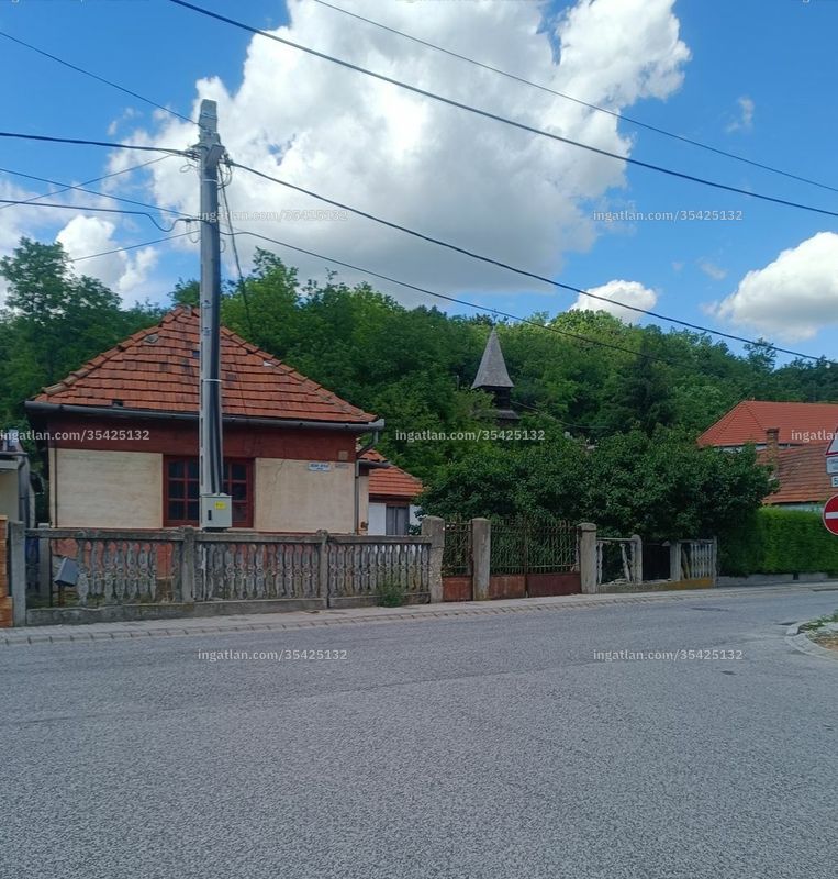 Hirdetés fotója