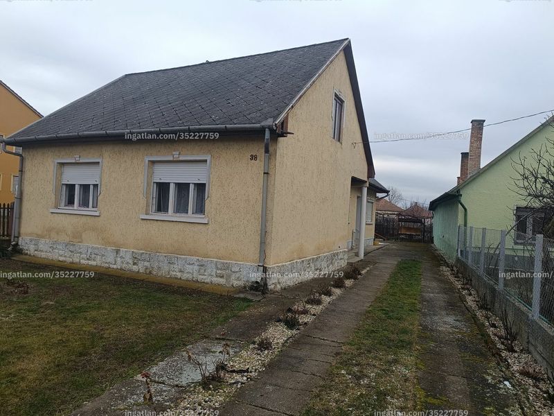 Listing photo