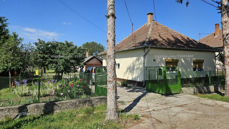 Listing photo