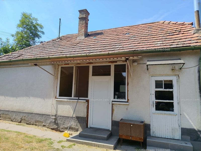 Listing photo
