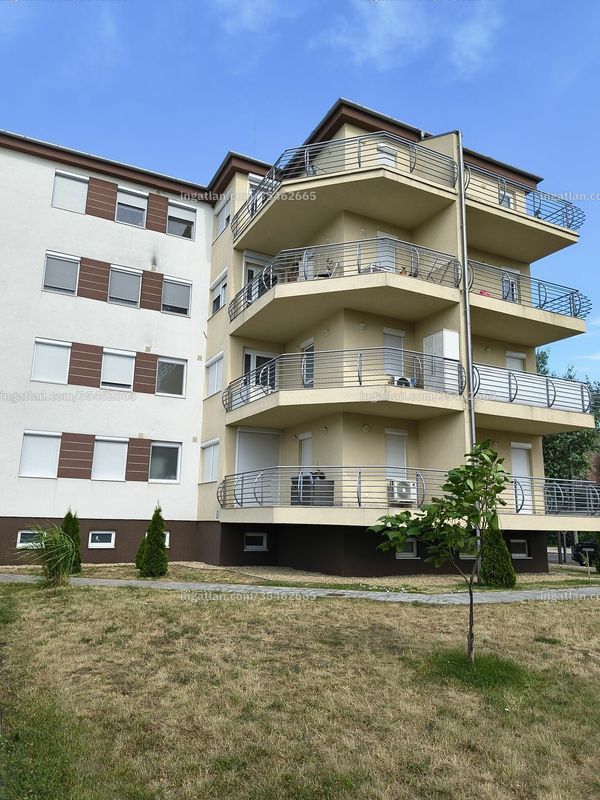 az épület kívülről