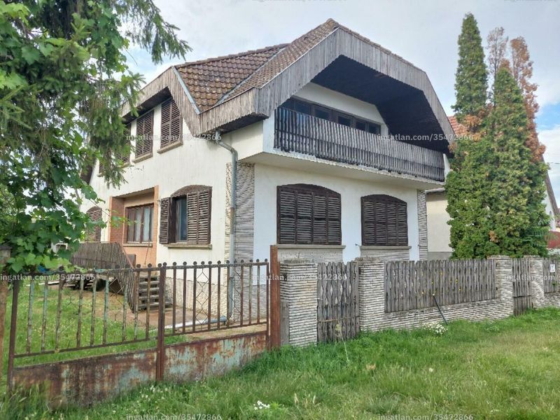 az épület kívülről