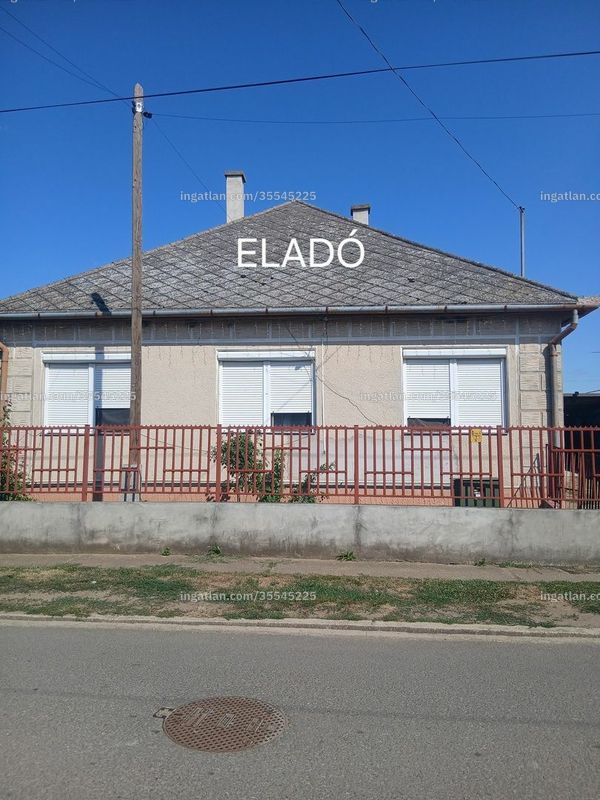 Listing photo