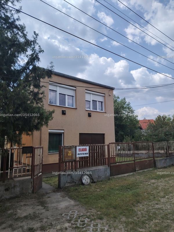 Listing photo