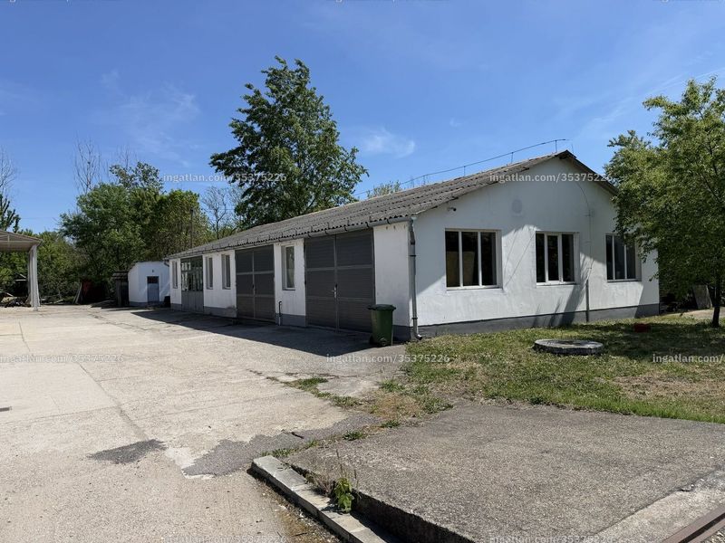 Listing photo