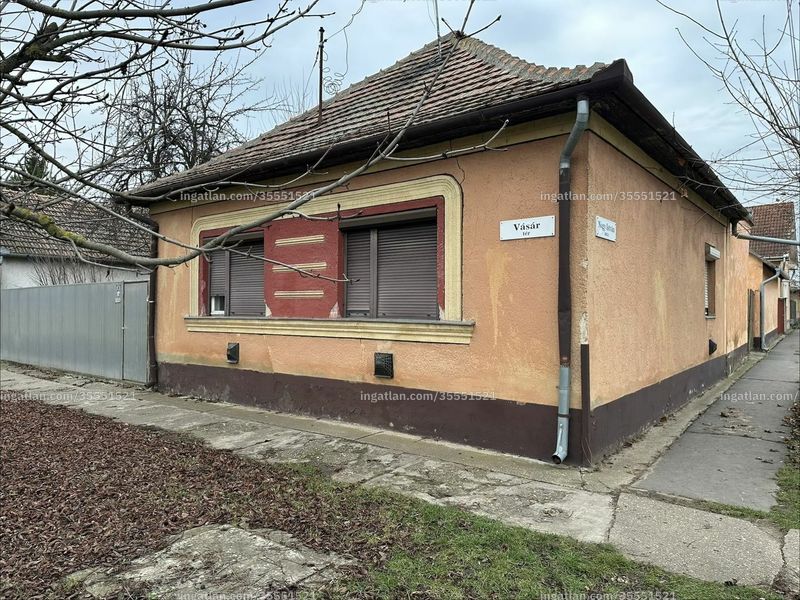 az épület kívülről