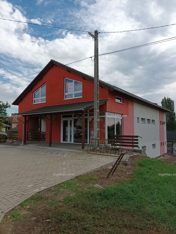 Listing photo