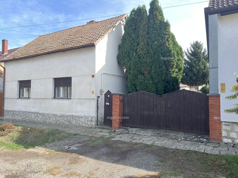 Listing photo