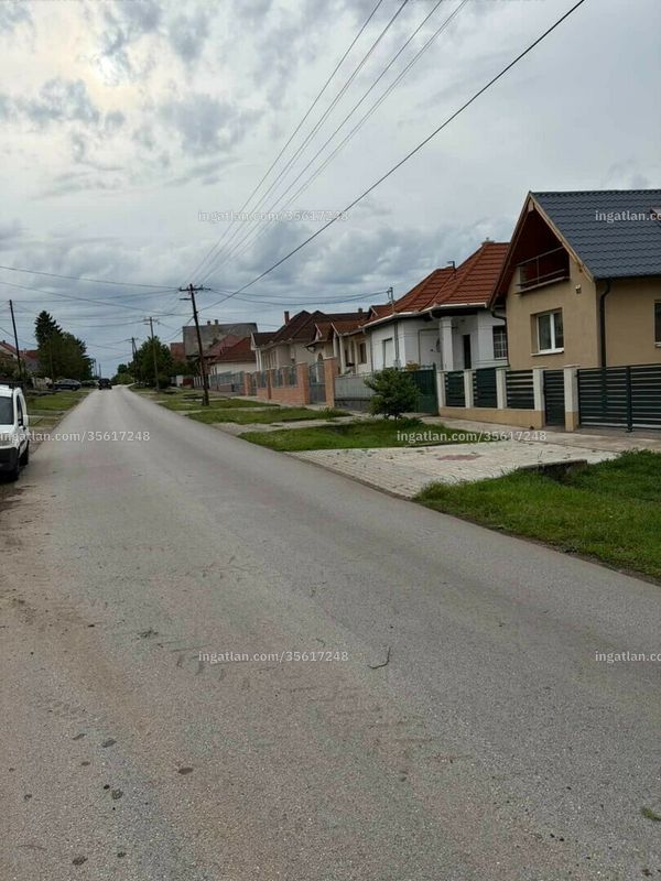 Hirdetés fotója