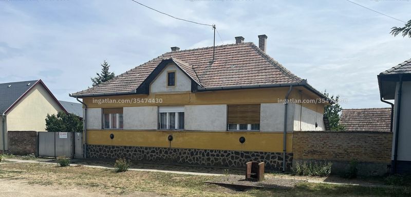 Hirdetés fotója