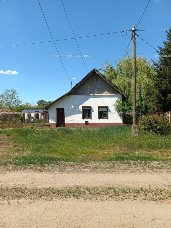 Listing photo