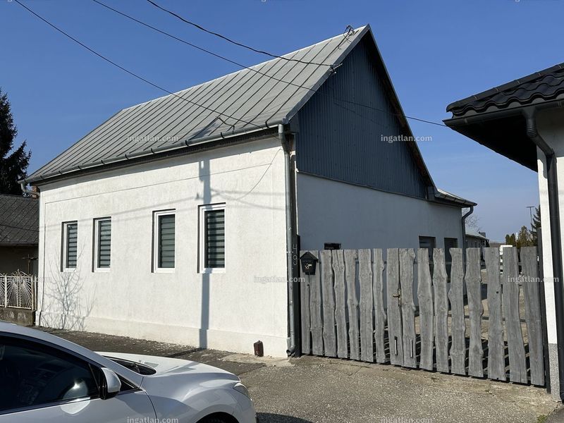 Listing photo