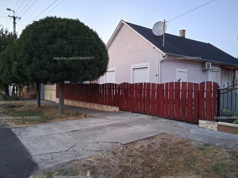 Listing photo