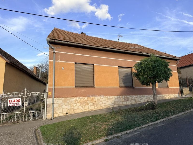 Listing photo