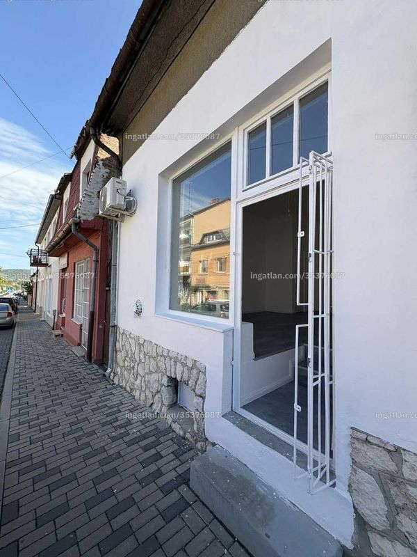 Listing photo