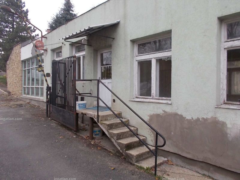 Listing photo