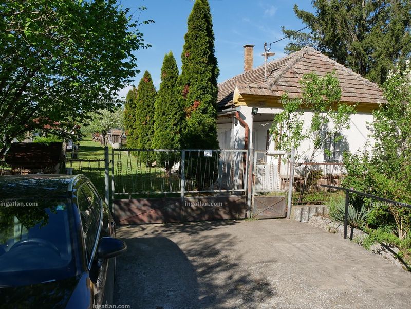 Listing photo