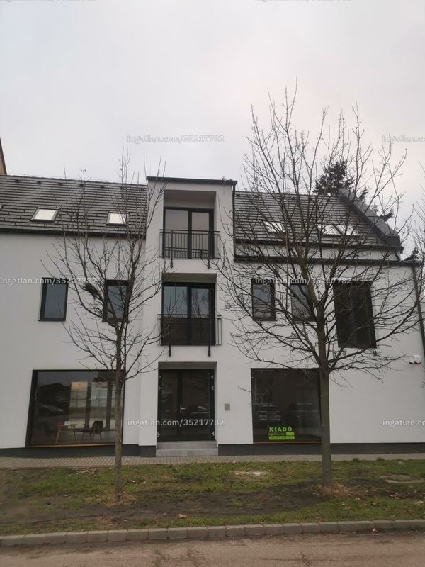 Listing photo