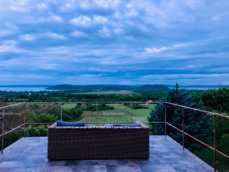 roof terrace