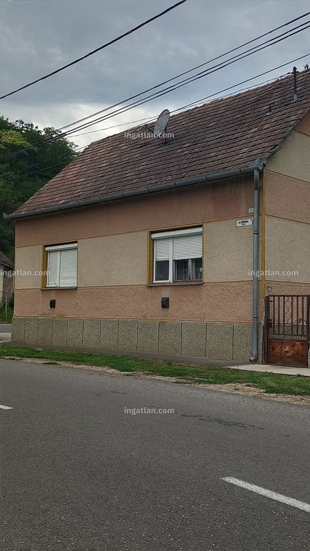 Hirdetés fotója