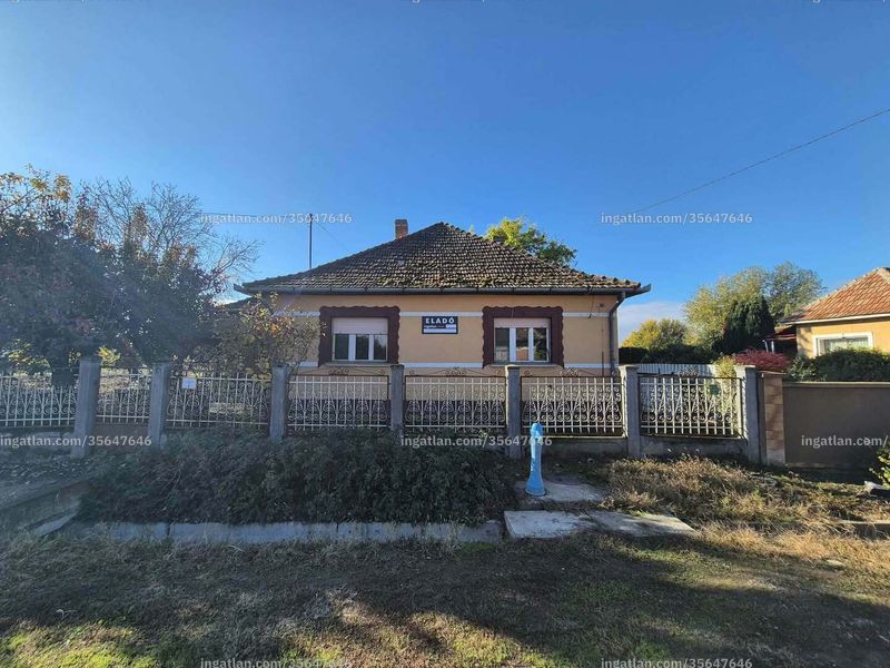 Listing photo