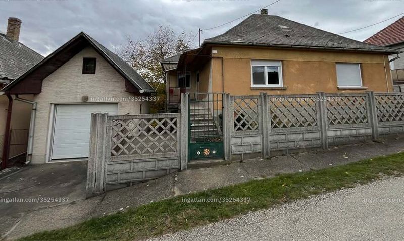 Listing photo