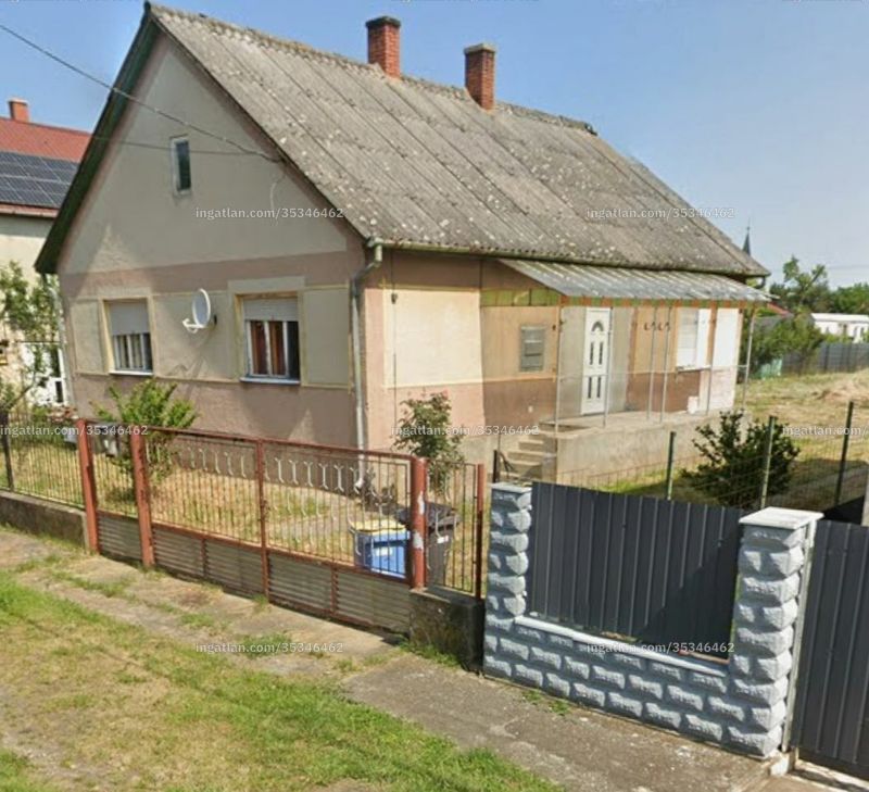 Listing photo