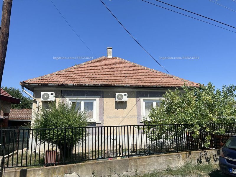 Listing photo