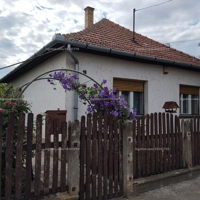 az épület kívülről