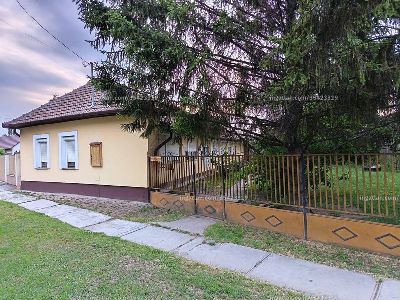 Listing photo