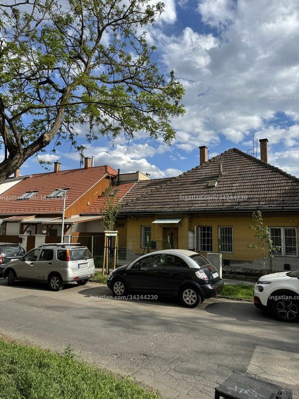 Hirdetés fotója
