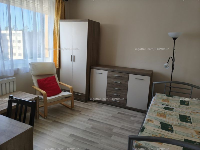 Listing photo