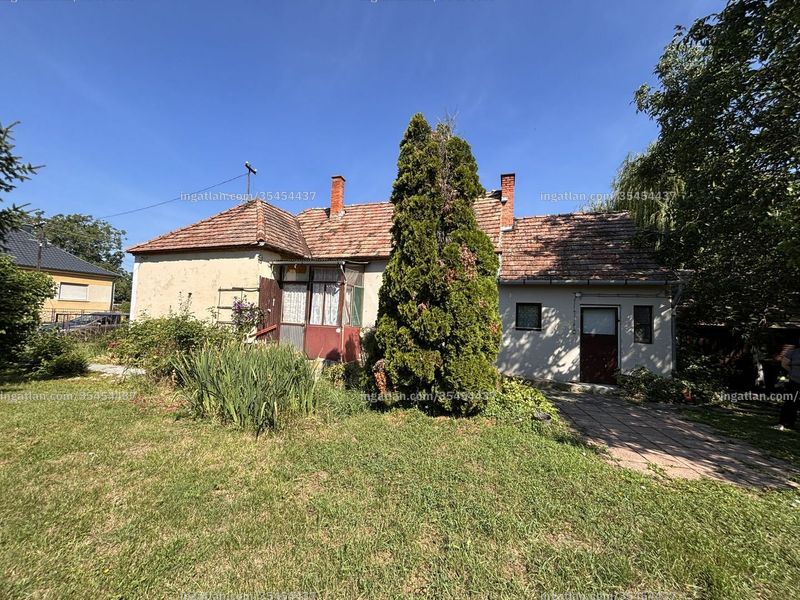 Listing photo