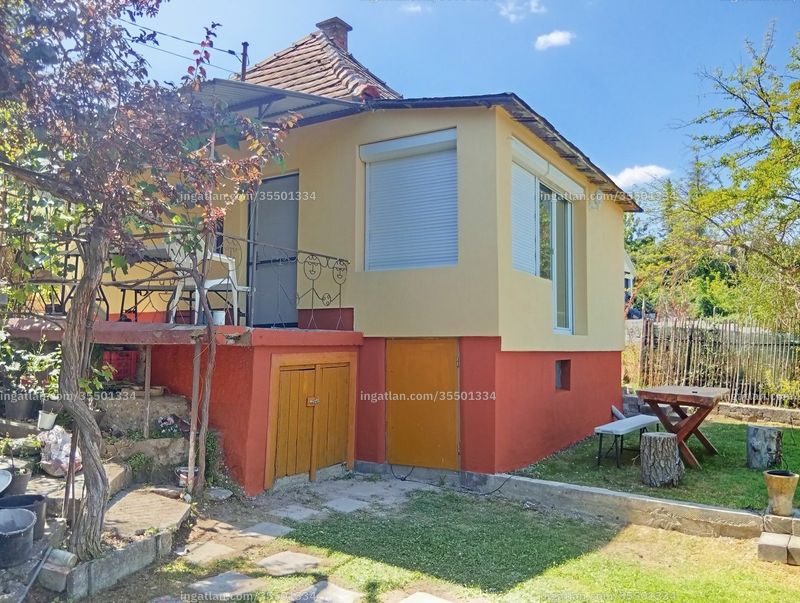 Listing photo