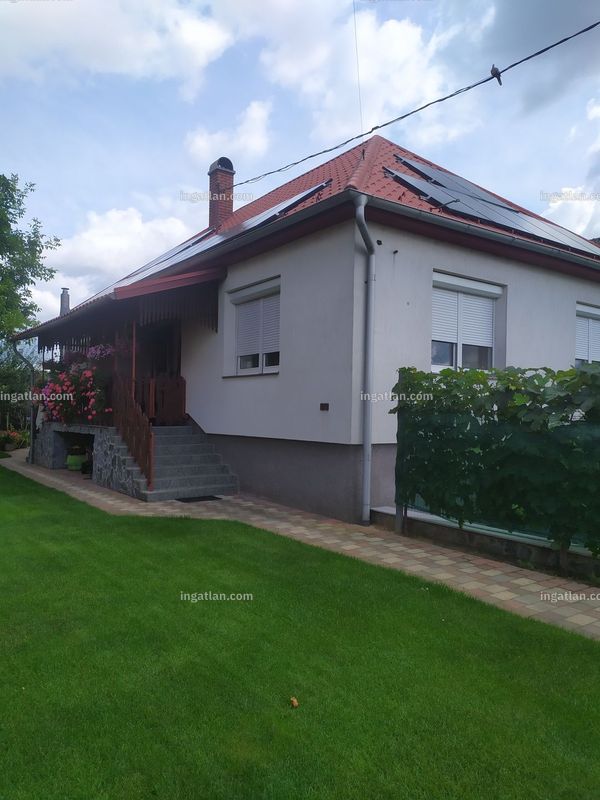 Listing photo