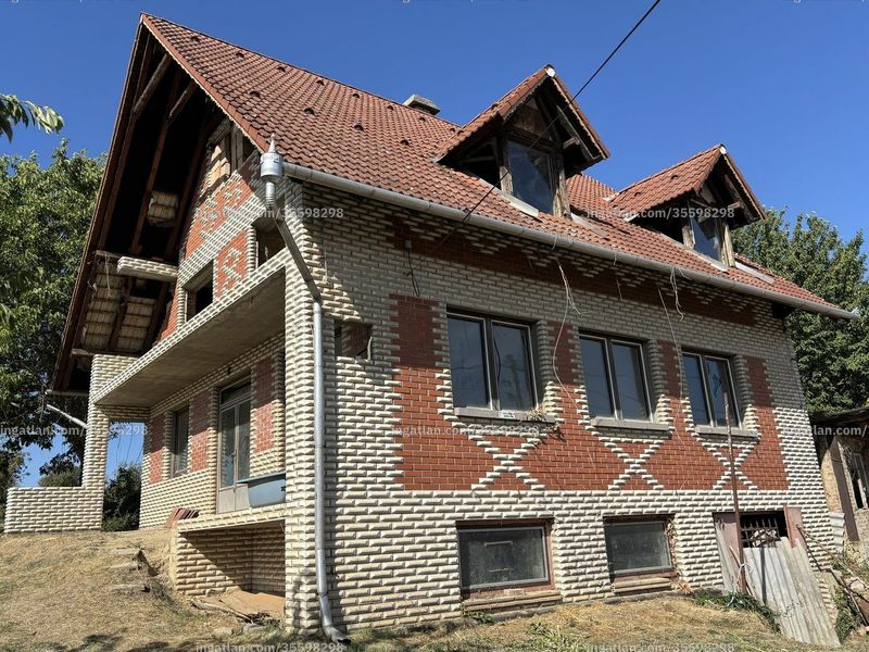 az épület kívülről