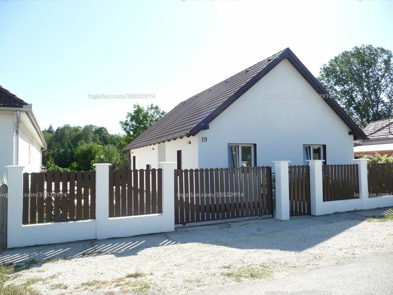 Listing photo